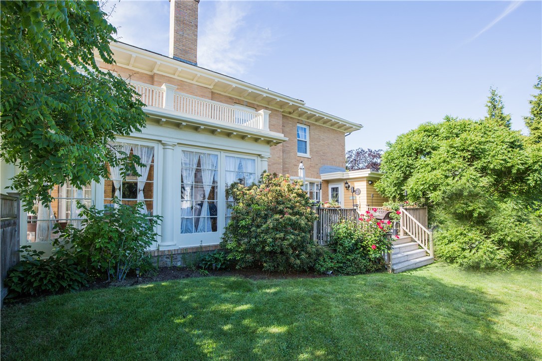 28 West Main Road Middletown, RI 02842 - Photo 44 of 48