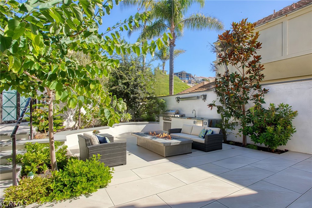 22 Breakers Dana Point, CA 92629 - Photo 12 of 35 a view of a terrace with couches and a potted plant