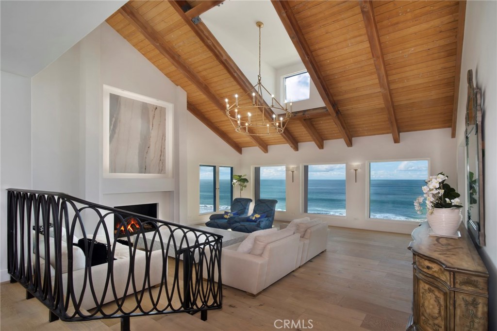 22 Breakers Dana Point, CA 92629 - Photo 6 of 35 a living room with furniture
