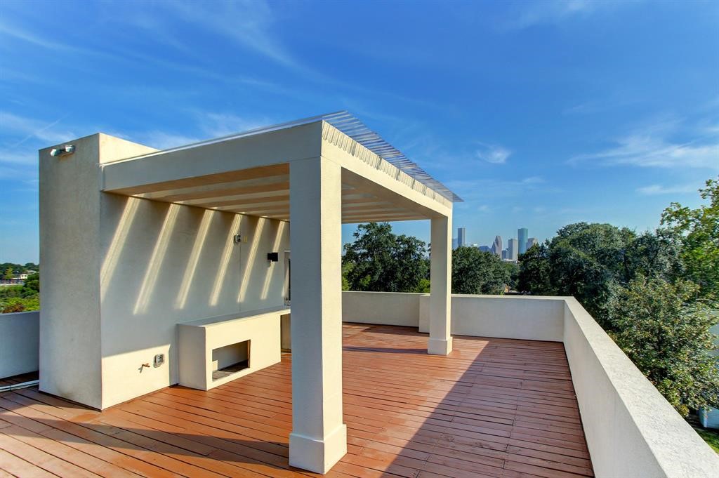 3106 Eunice Street Houston, TX 77009 - Photo 15 of 16 a view of entryway