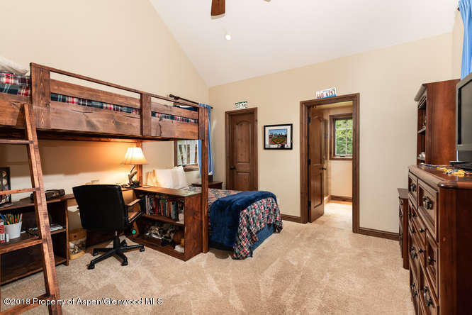 266 Sinclair Road Snowmass Village, CO 81615 - Photo 17 of 30 266 Sinclair Rd Snowmass-small-023-19-26