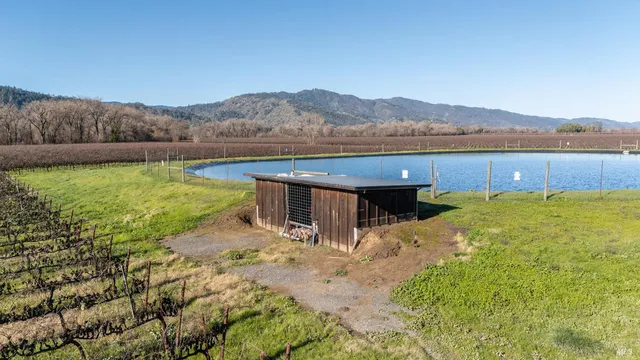 $1,250,000 | 4900 Old River Road, Ukiah, CA 95482