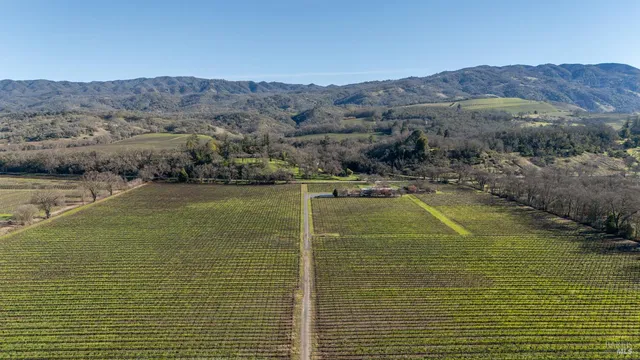 $1,250,000 | 4900 Old River Road, Ukiah, CA 95482