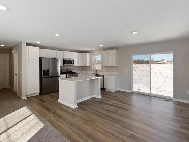 $369,900 | 6711 Granby Street, North Branch, MN 55056