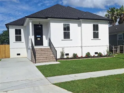 $369,000 | 5321 Wingate Drive, New Orleans, LA 70122