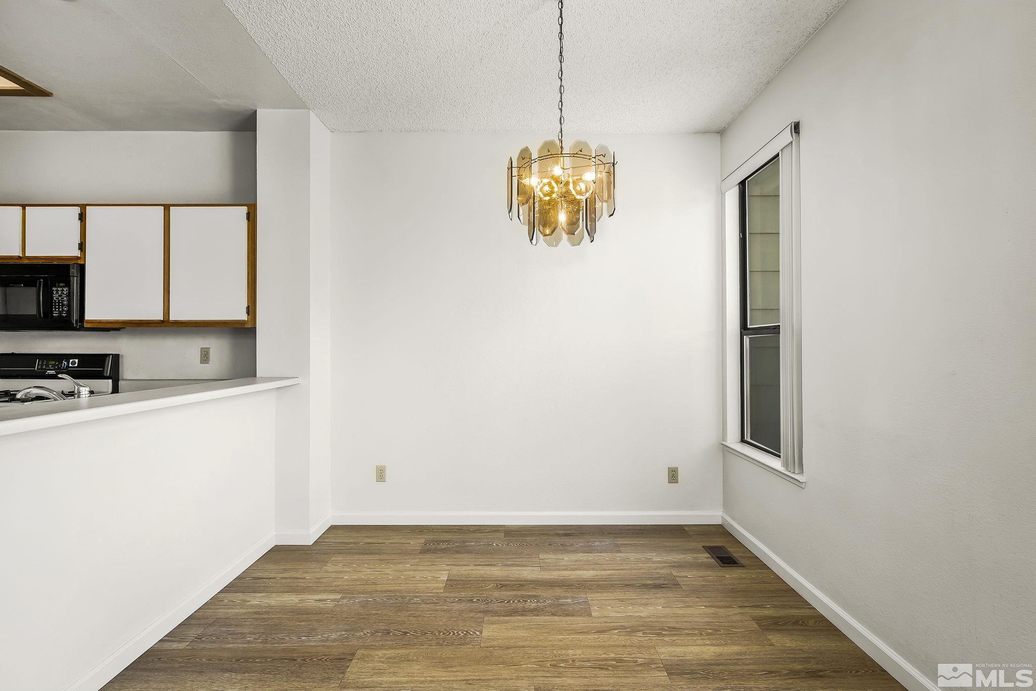 4041 Snowshoe Lane Reno, NV 89502 - Photo 10 of 18 Photo 10