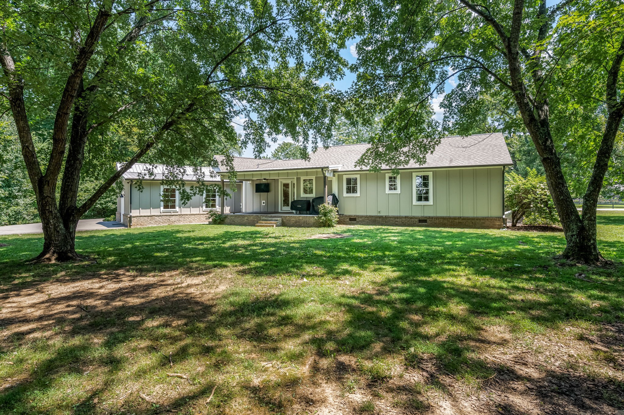2180 Thompson Road Murfreesboro, TN 37128 - Photo 54 of 60 a front view of a house with a yard