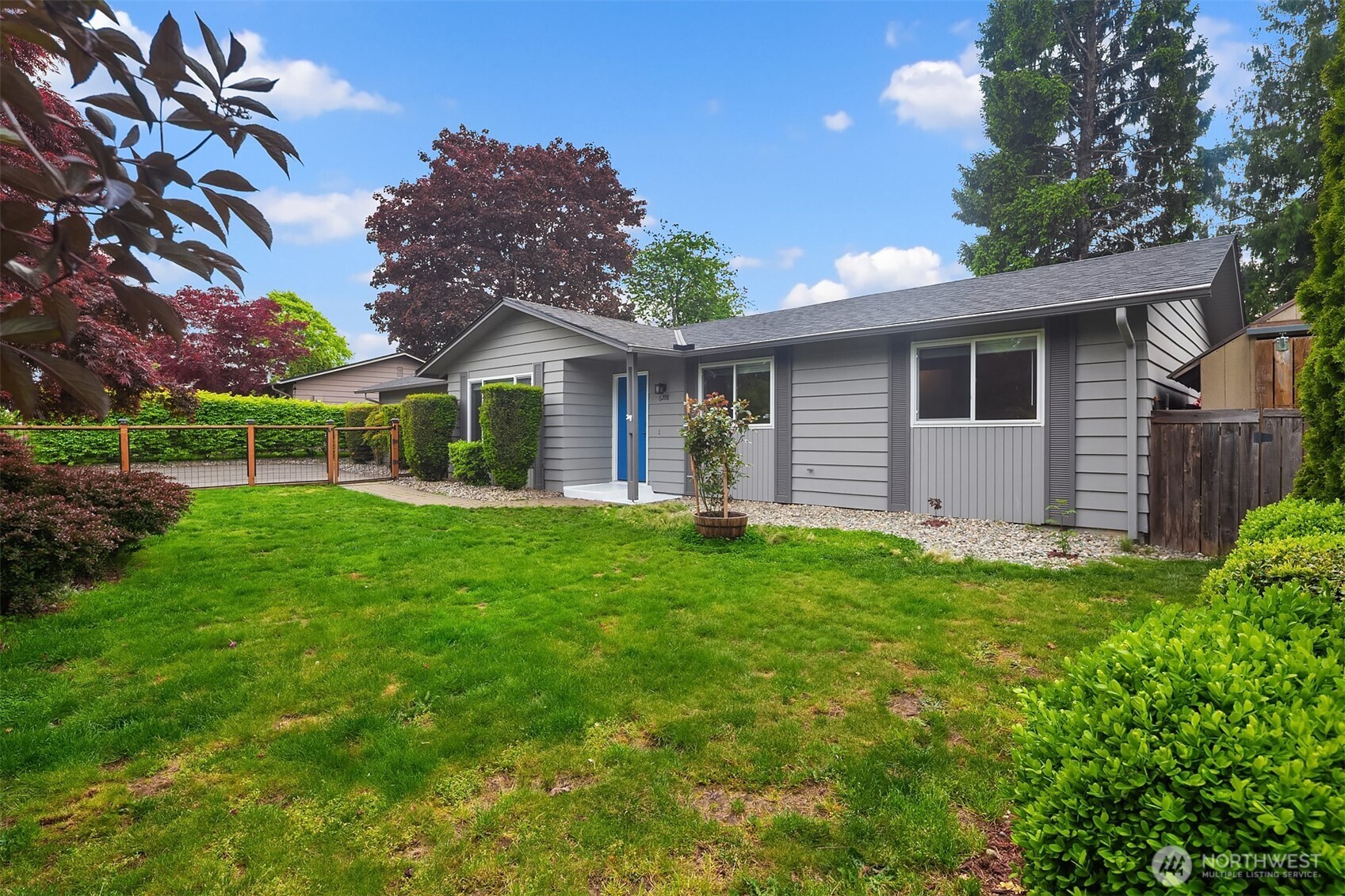 6208 Sycamore Place Everett, WA 98203 - Photo 6 of 30