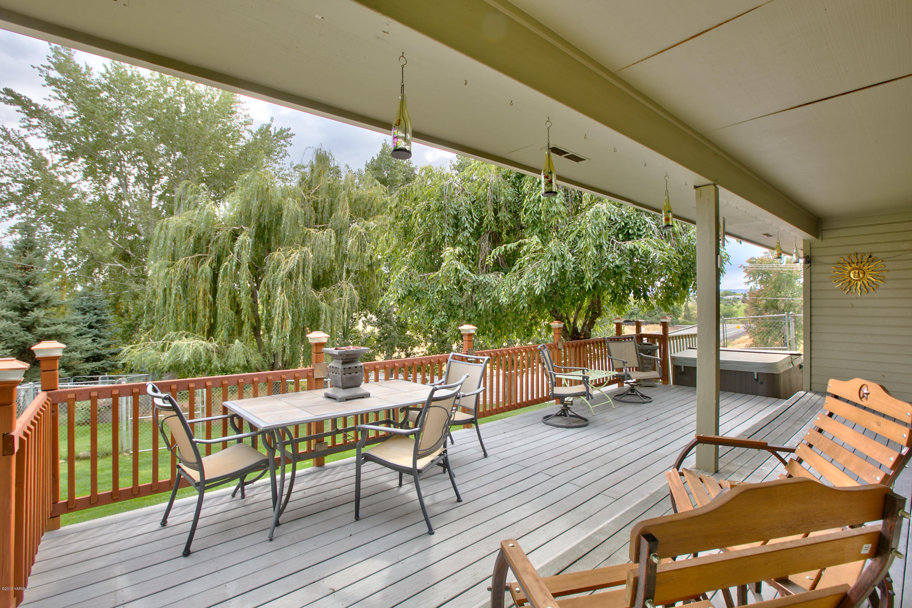 10501 Summitview Road Yakima, WA 98908 - Photo 19 of 22 a outdoor view with a sitting space
