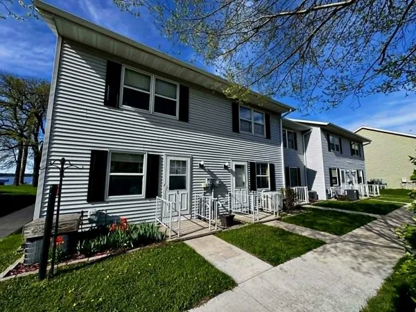 $377,000 | N10350 Howard Drive, Unit 4, Fox Lake, WI 53933