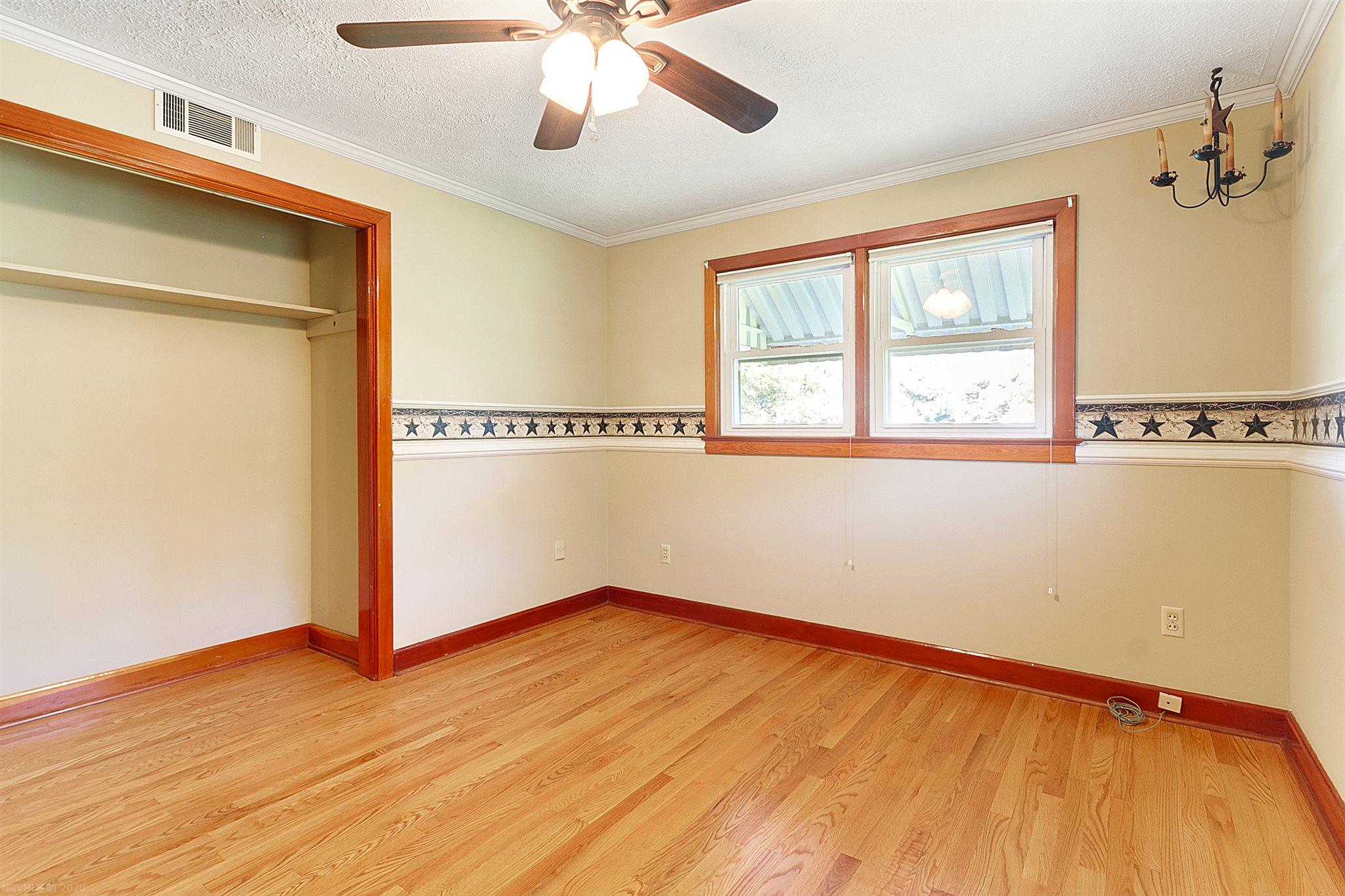 1712 Newbern Road Pulaski, VA 24301 - Photo 25 of 72 Gallery Image 25