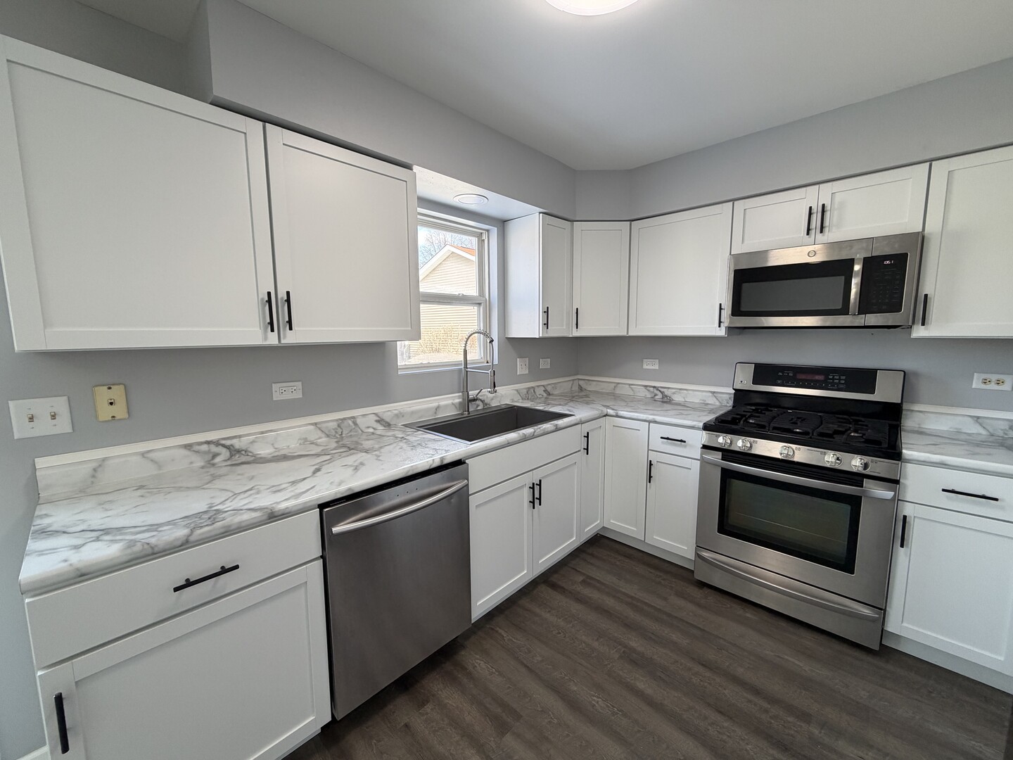 2 Beaver Creek Court Bolingbrook, IL 60490 - Photo 14 of 23