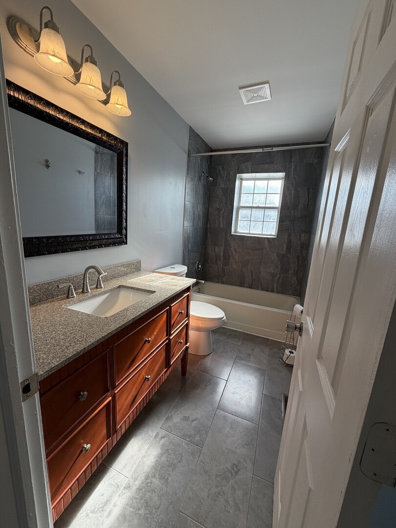 2 Beaver Creek Court Bolingbrook, IL 60490 - Photo 15 of 23