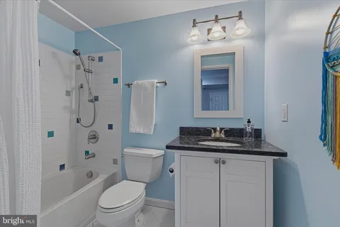 $895,000 | 12006 Wayland Street, Oakton, VA 22124