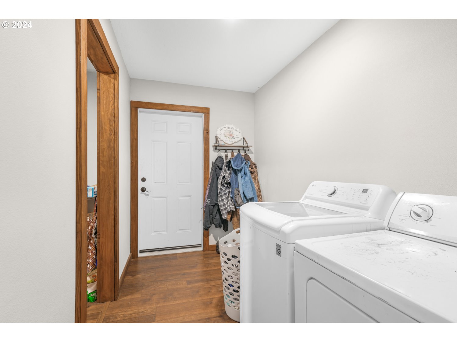 70200 Apiary Road Rainier, OR 97048 - Photo 23 of 37 a utility room with dryer and washer