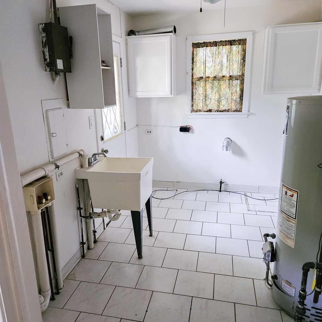 2308 Sand Lake Road Lindenhurst, IL 60046 - Photo 15 of 17