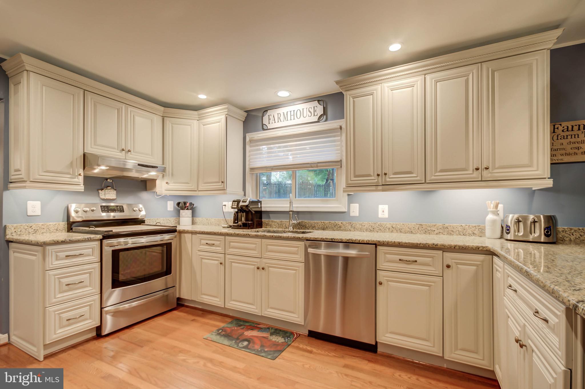 10309 Cedar Ridge Drive Manassas, VA 20110 - Photo 16 of 46 Kitchen