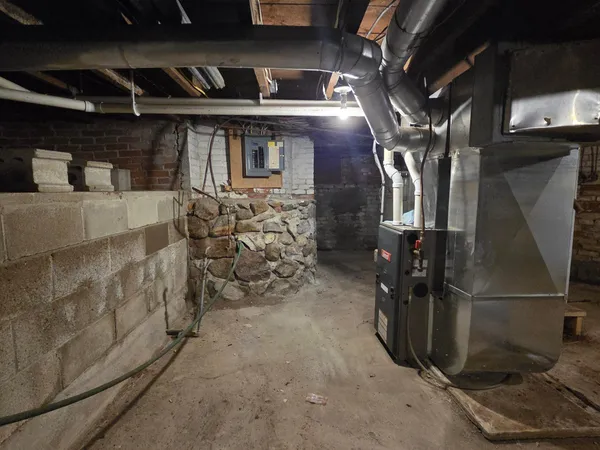 $29,900 | 425 6th Street, Tracy, MN 56175