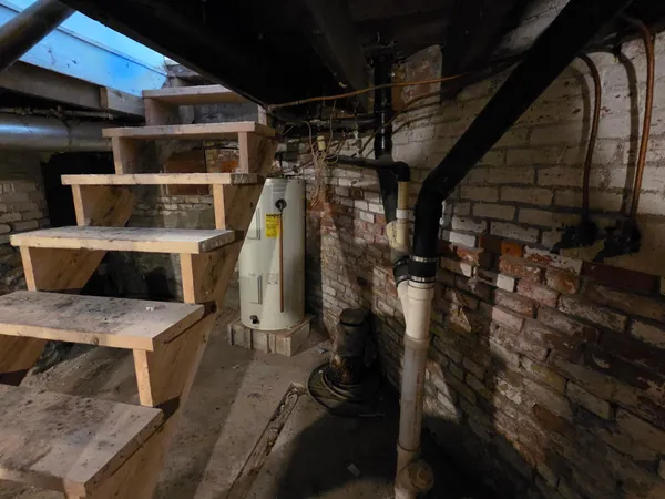 $29,900 | 425 6th Street, Tracy, MN 56175