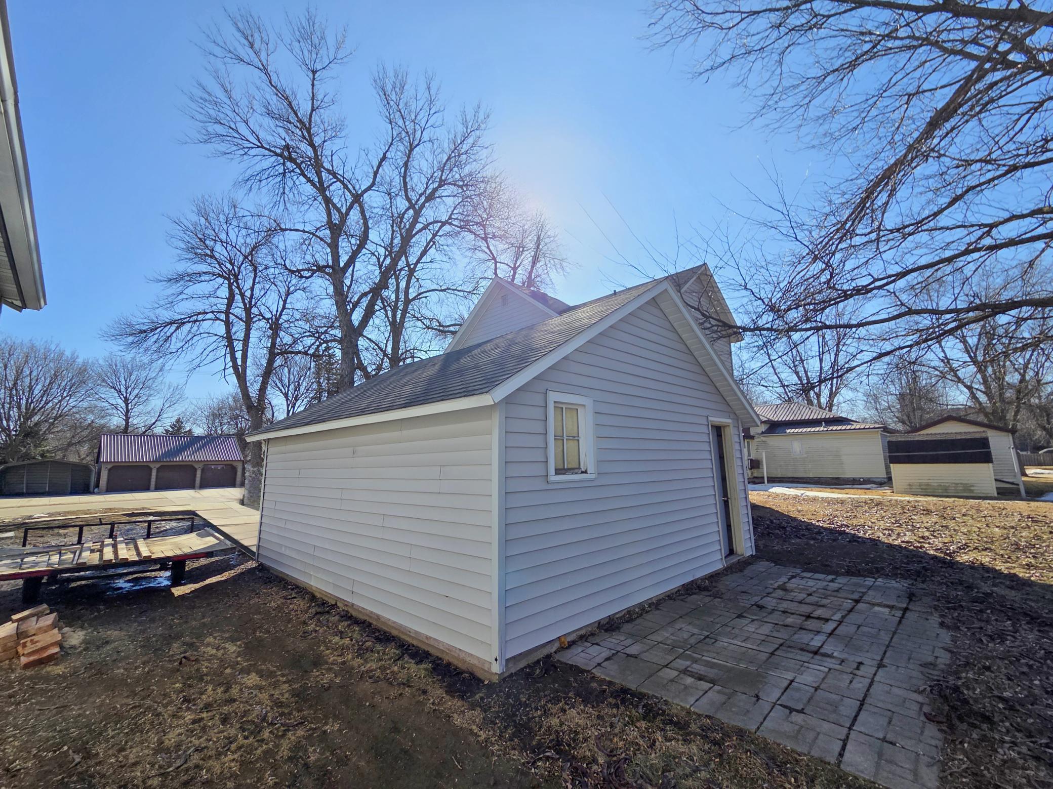 425 6th Street Tracy, MN 56175 - Photo 34 of 37