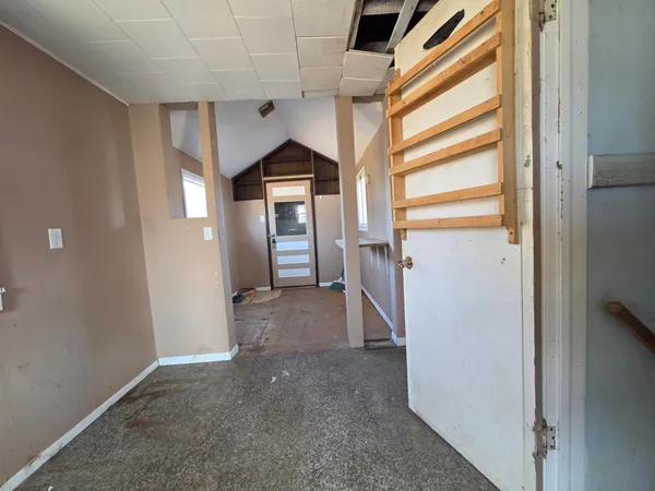 $29,900 | 425 6th Street, Tracy, MN 56175