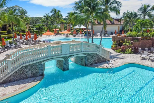 $525,000 | 9727 Acqua Court, Unit 436, Naples, FL 34113