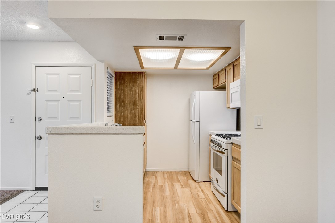 7100 West Pirates Cove Road, Unit 1126 Las Vegas, NV 89145 - Photo 15 of 43