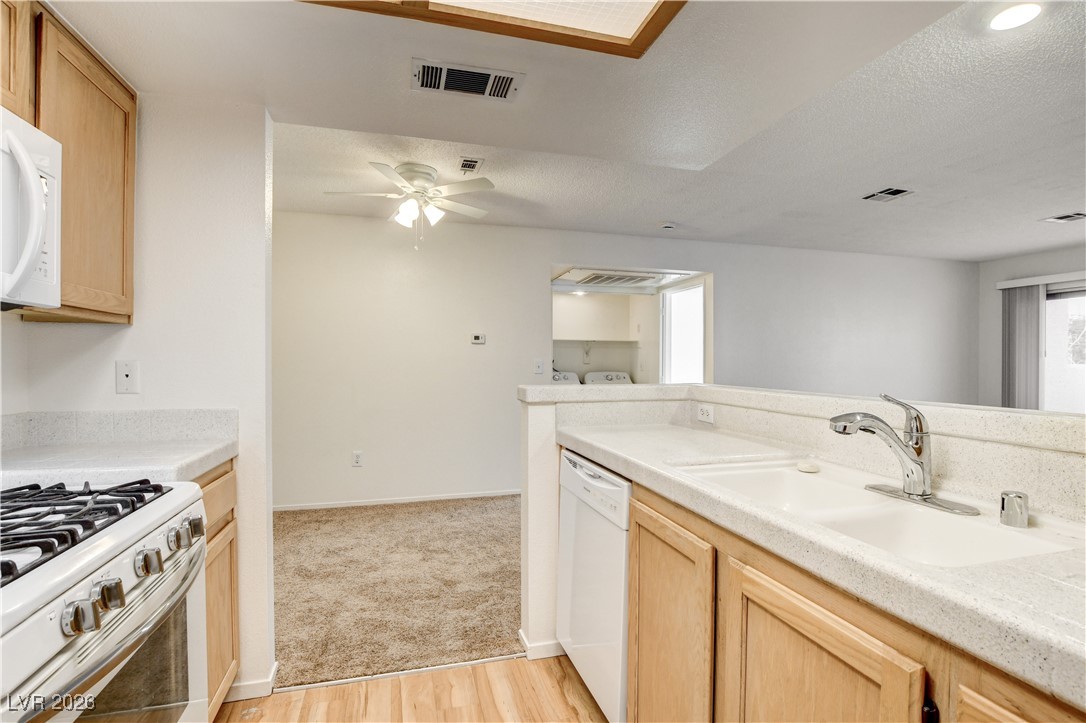 7100 West Pirates Cove Road, Unit 1126 Las Vegas, NV 89145 - Photo 20 of 43