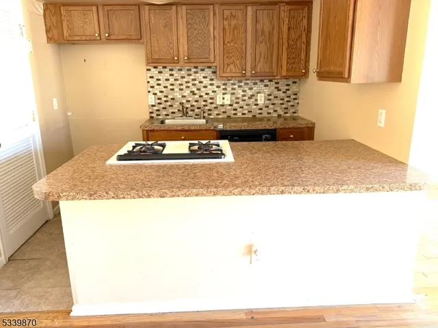 $665,000 | 566 Pennsylvania Avenue, Unit E1&2, Elizabeth, NJ 07208