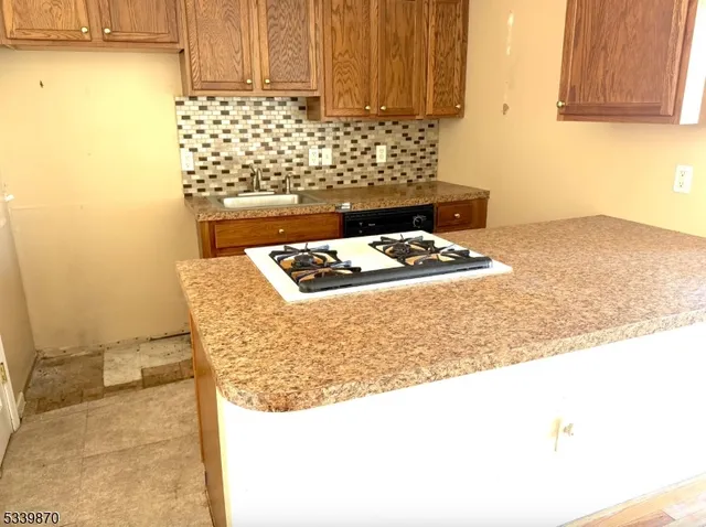 $665,000 | 566 Pennsylvania Avenue, Unit E1&2, Elizabeth, NJ 07208