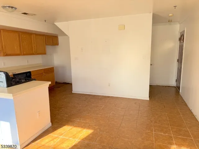 $665,000 | 566 Pennsylvania Avenue, Unit E1&2, Elizabeth, NJ 07208