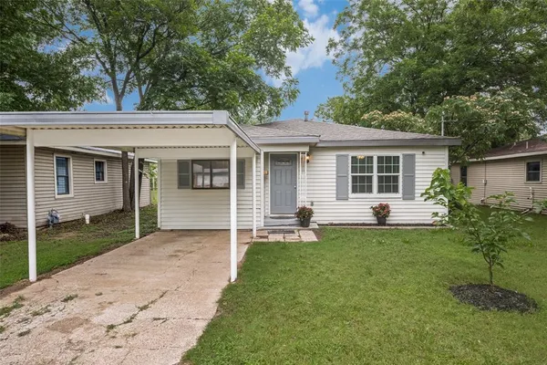 $178,000 | 717 Small Street, Bowie, TX 76230