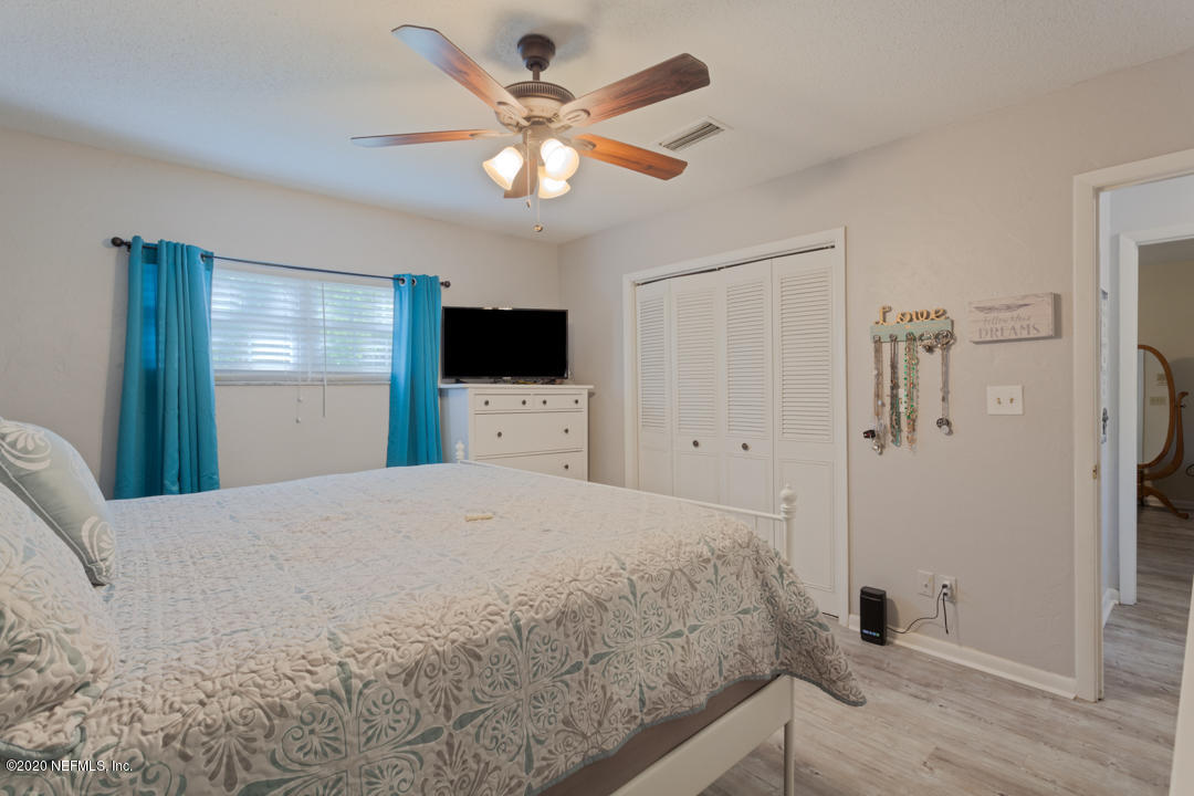 6540 Brooklyn Bay Road Keystone Heights, FL 32656 - Photo 13 of 41 Master Bedroom