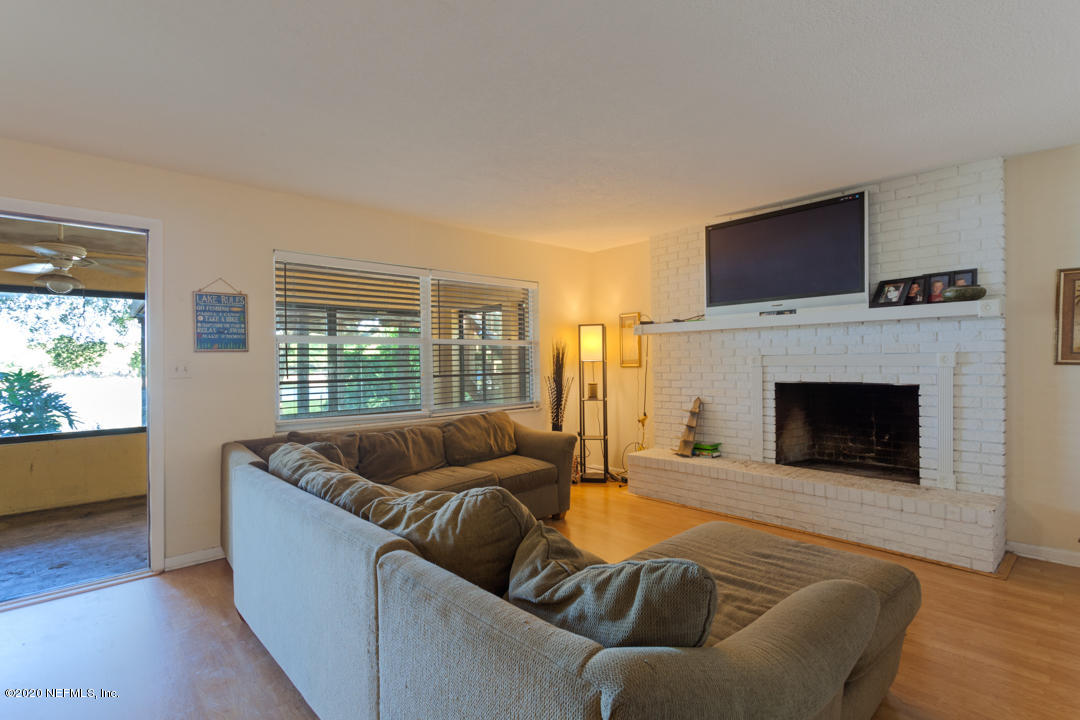 6540 Brooklyn Bay Road Keystone Heights, FL 32656 - Photo 23 of 41 Wood Burning Fireplace
