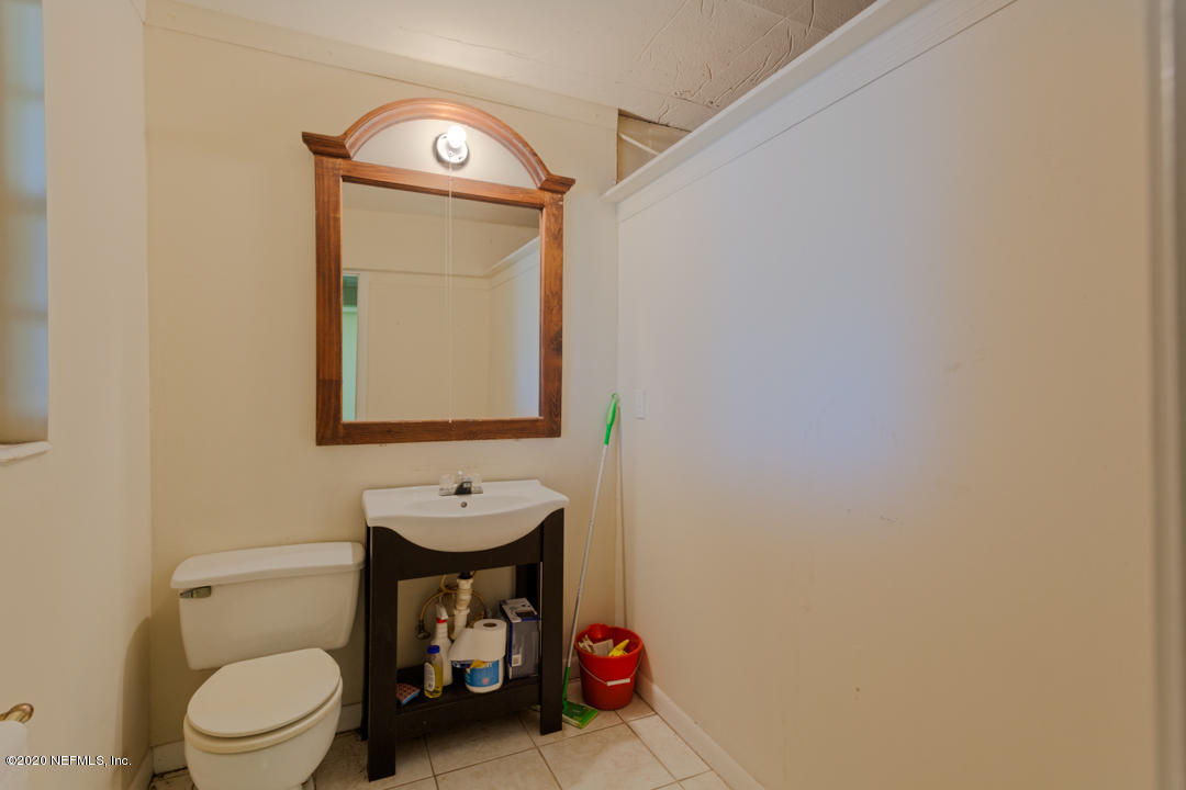 6540 Brooklyn Bay Road Keystone Heights, FL 32656 - Photo 28 of 41 Detached Half Bath