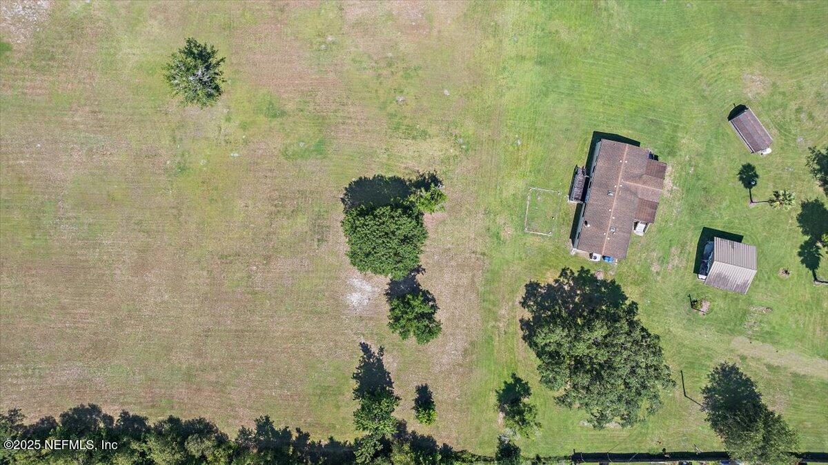 6370 CR 208 St. Augustine, FL 32092 - Photo 18 of 19 a picture of a bathroom with a shower