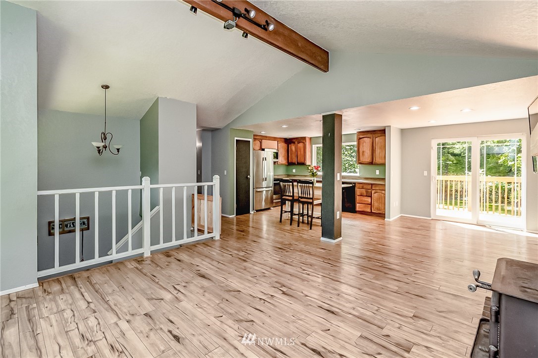21022 Echo Lake Road Snohomish, WA 98296 - Photo 6 of 16 Gallery Image 6