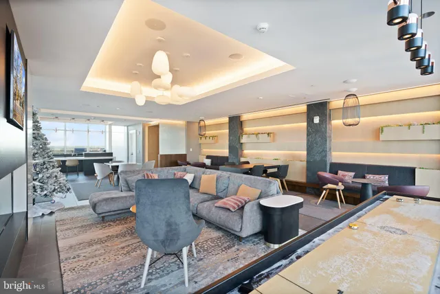 $3,700 | 925 North Fairfax Street, Unit 207, Alexandria, VA 22314