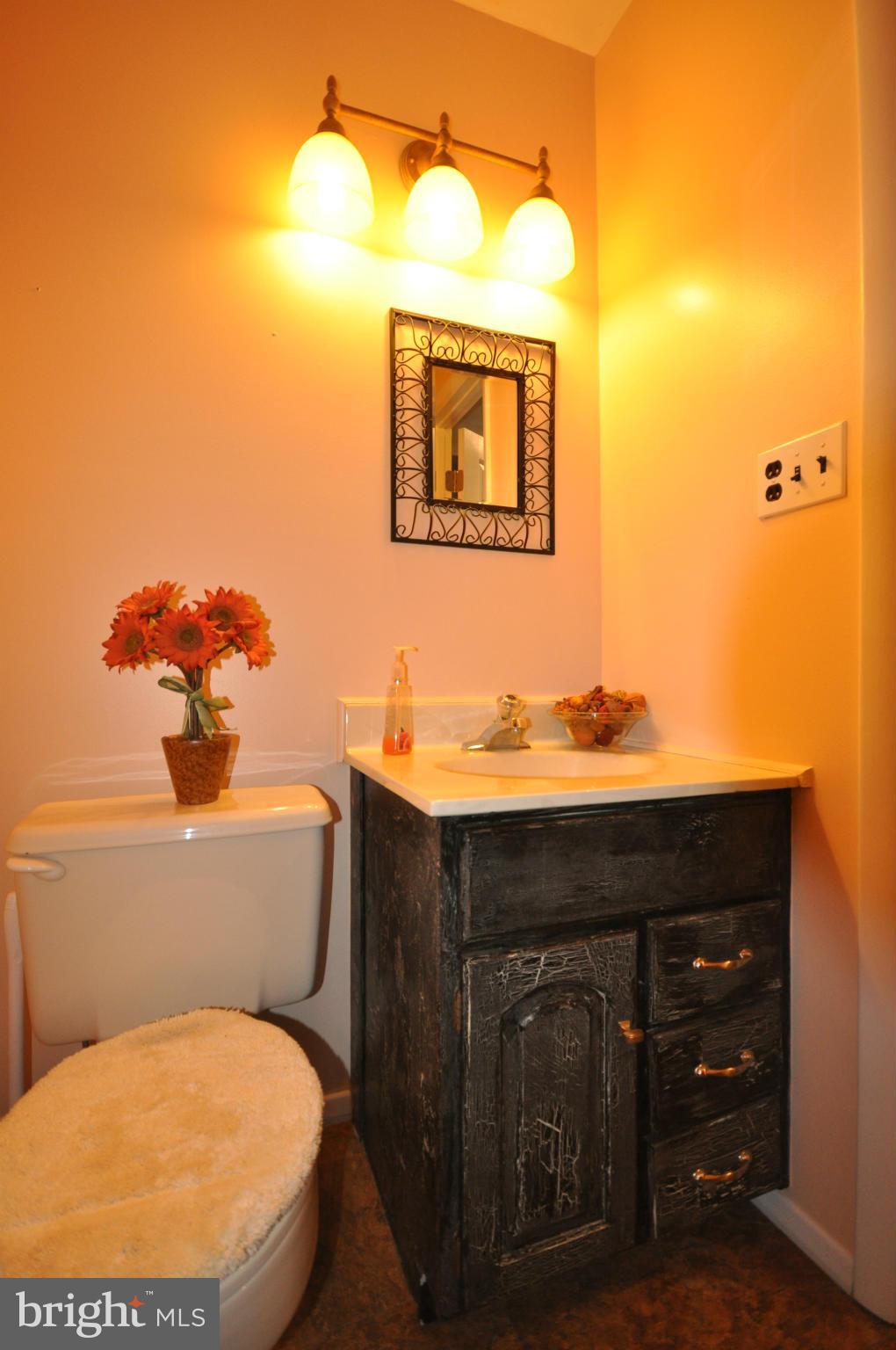 9269 Bellbeck Road Baltimore, MD 21234 - Photo 25 of 30 Bath