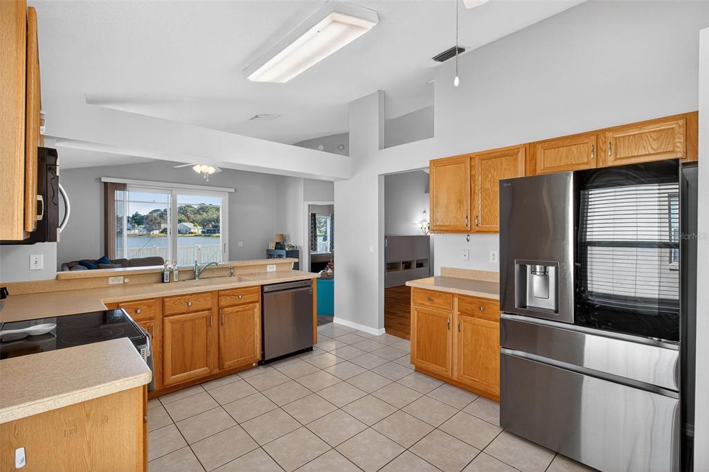 8621 Manassas Road Tampa, FL 33635 - Photo 13 of 35