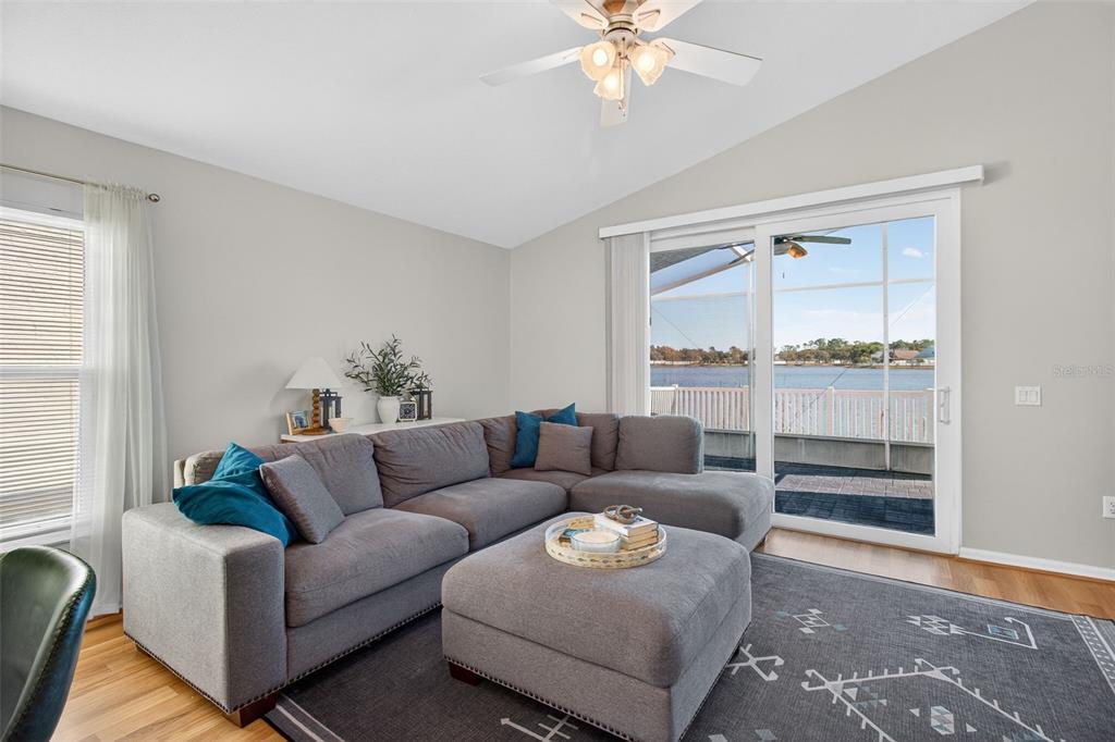 8621 Manassas Road Tampa, FL 33635 - Photo 7 of 35