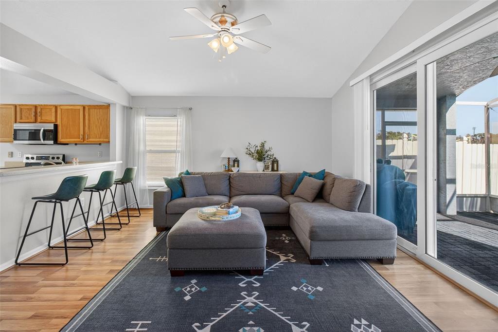 8621 Manassas Road Tampa, FL 33635 - Photo 10 of 35