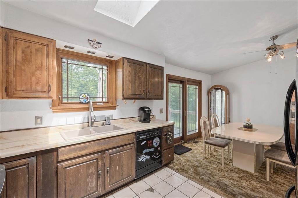 390 Routh Street Monroeville, PA 15146 - Photo 11 of 29 Gallery Image 11