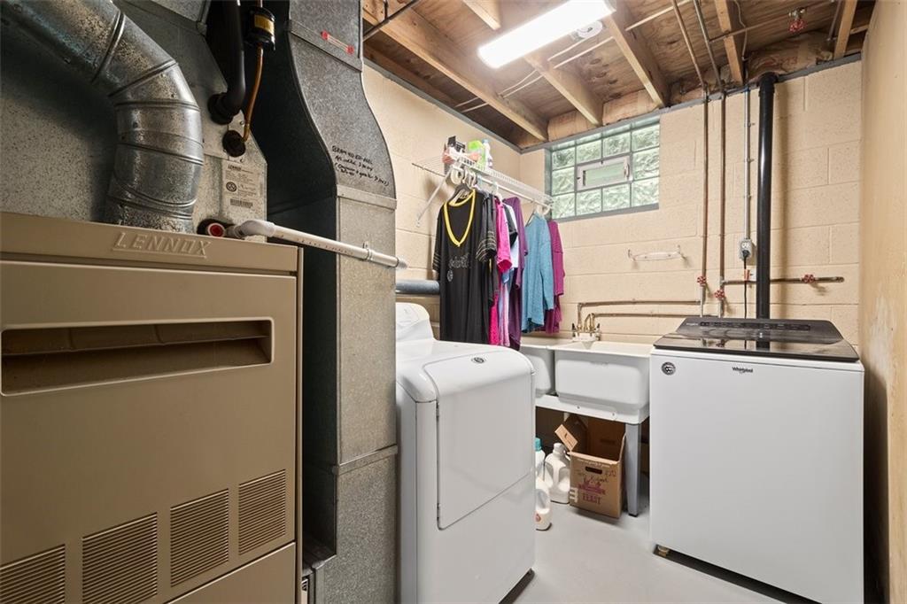 390 Routh Street Monroeville, PA 15146 - Photo 20 of 29 Gallery Image 20