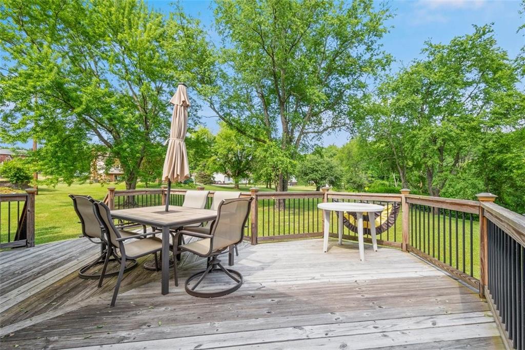 390 Routh Street Monroeville, PA 15146 - Photo 2 of 29 Gallery Image 2