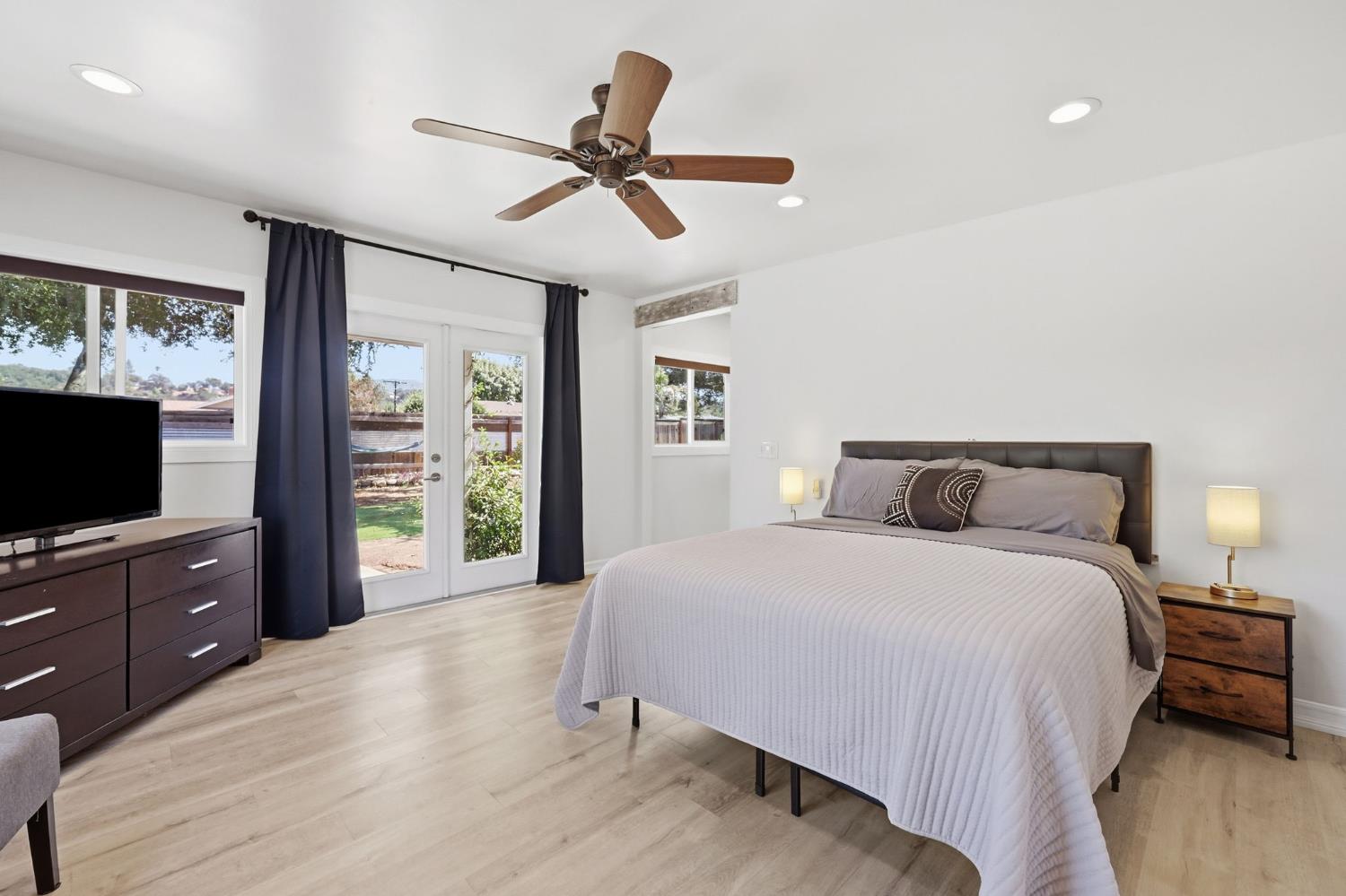 2045 South Rice Road Ojai, CA 93023 - Photo 6 of 45 Gallery Image 6