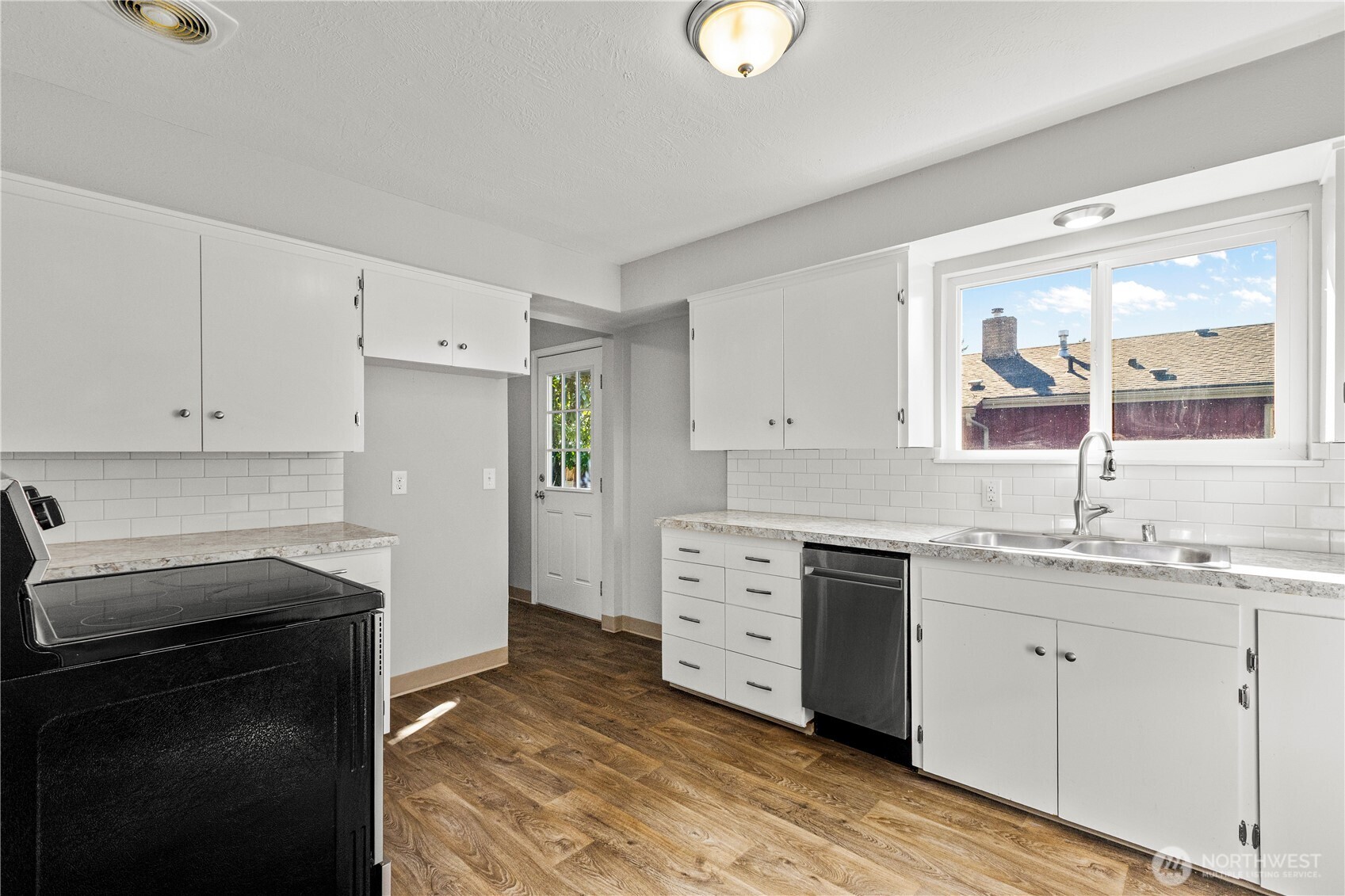 1206 J Street Centralia, WA 98531 - Photo 8 of 25