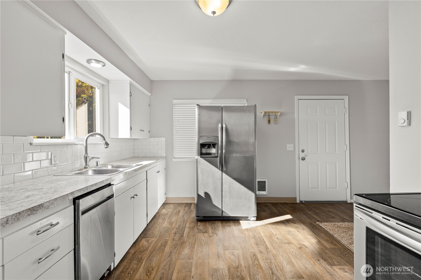 1206 J Street Centralia, WA 98531 - Photo 9 of 25