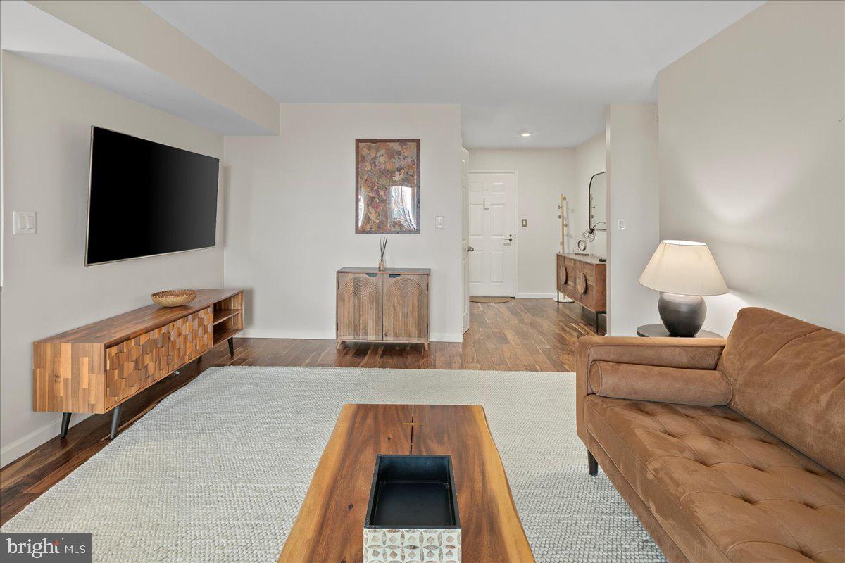 5901 Mt Eagle Drive, Unit 802 Alexandria, VA 22303 - Photo 11 of 52