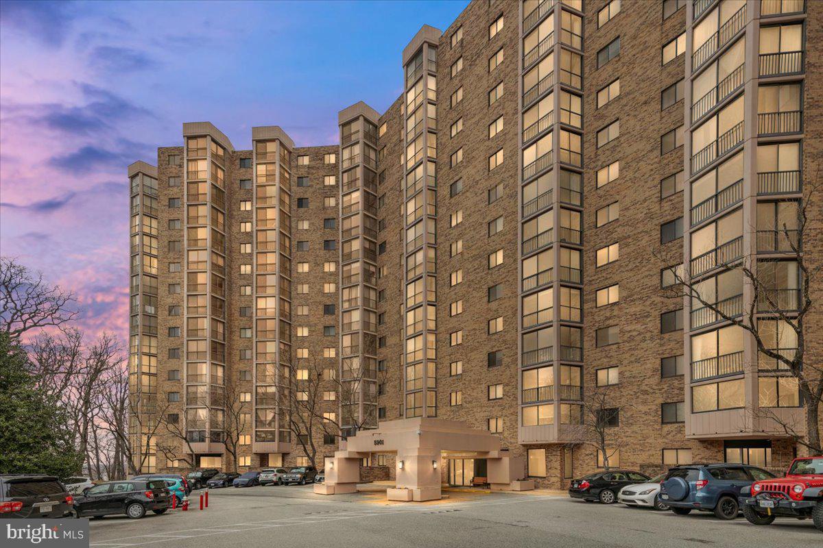 5901 Mt Eagle Drive, Unit 802 Alexandria, VA 22303 - Photo 2 of 52